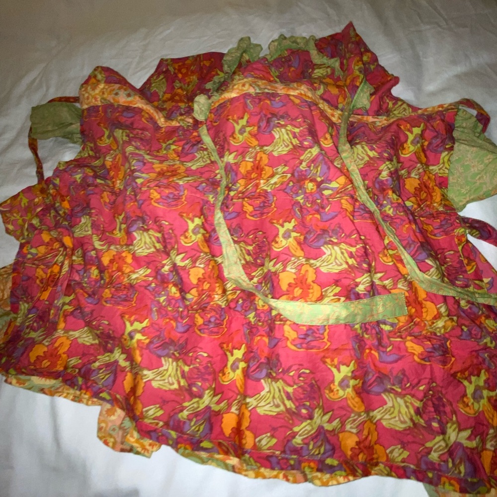 Pier Import apron - Picture 5 of 7
